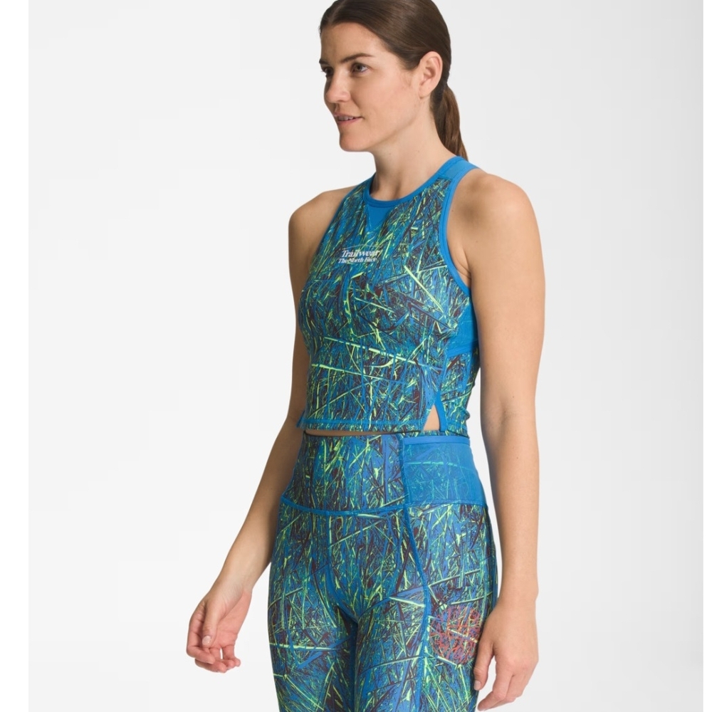NWT! The North Face Bra Tank - Picture 3 of 6
